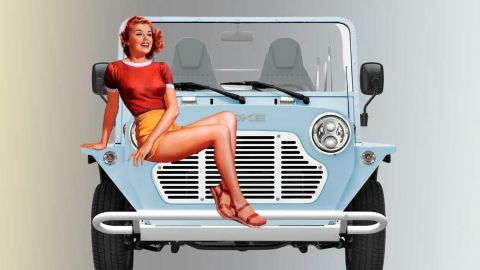 Moke électrique bleu clair et pinup