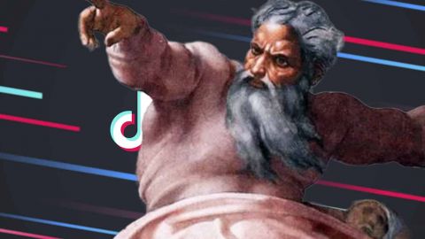 Dieu de Michel Ange sur fond TikTok