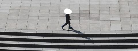 empty-face-walk Virés par leur employeur à cause de ChatGPT