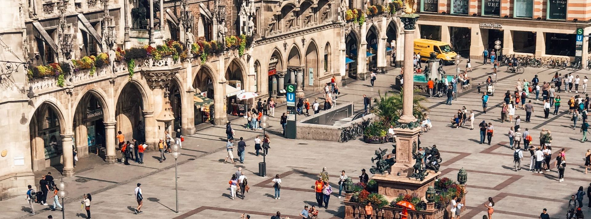 Les centres-villes sont-ils encore des lieux de sociabilité et de flânerie ? - L'ADN