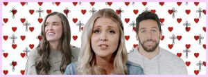 Deux femmes et un homme sur fond de coeurs rouges