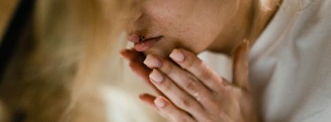 Projet de loi sites porno interdits aux mineurs bouche-abimee