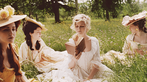 Marie-Antoinette au Petit Trianon