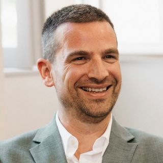 Thomas OTTON_LNR portrait homme souriant