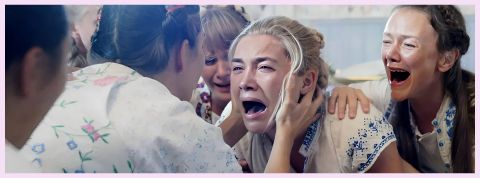 C'est quoi la thérapie somatique ? Une jeune femme crie à genoux