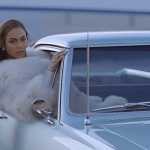 Beyoncé débarque en voitutre comme une reine