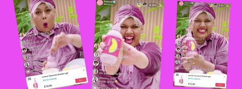 Aux États-Unis, TikTok shop pourrit l’algorithme de la plateforme Une femme présent un produit sur le TikTokshop aux Usa