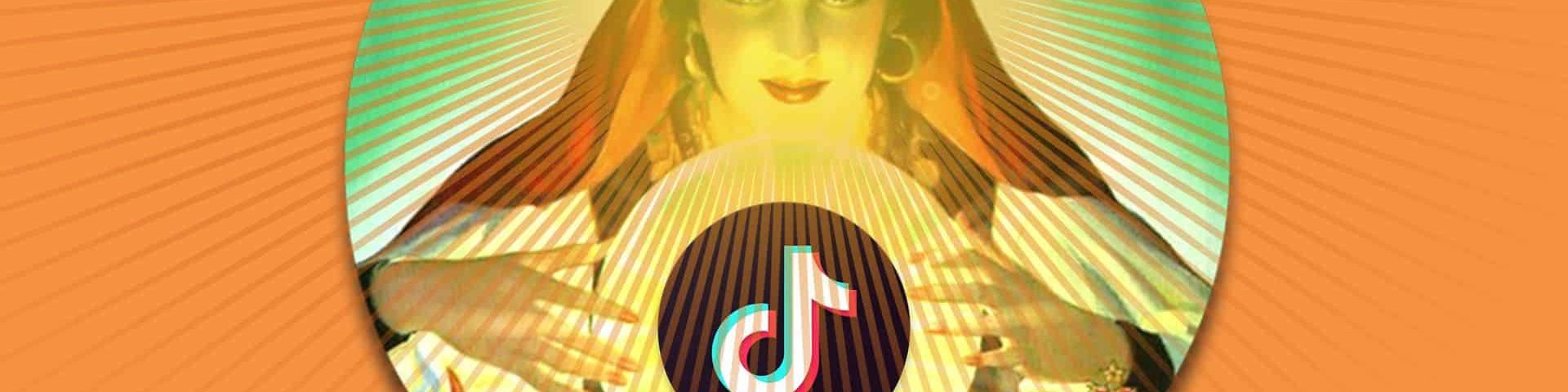 TIKTOK-cartomancienne TIKTOK-cartomancienne