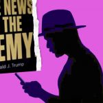 Une silhouetted 'un homem sur son smartphone et des fake news