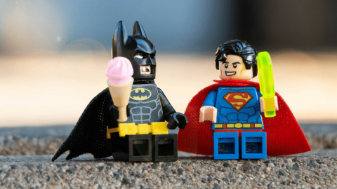Des mini LEGO super héros