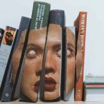 Livres avec un visage