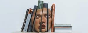Livres avec un visage