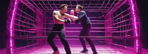 sam versus elon elon contre Sam sur un ring du futur