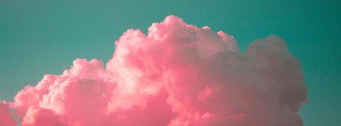 EarthCARE, le satellite à la conquête des nuages Nuages roses sur ciel vbleu ert