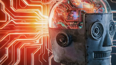 Un robot à l'ancienne en métal avec un cerveau digital transparent