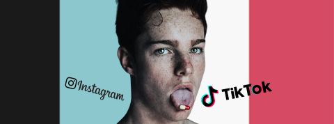 Étude : la cyberdépendance pourrait endommager le cerveau des ados Un jeune avec une gélule sur la langue sur un fond aux couleurs de Tiktok