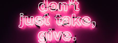 Donner 10 % de ses revenus pour améliorer le monde : « C’est de la division du travail »  Donner 10 % de ses revenus pour améliorer le monde : « C’est de la division du travail »