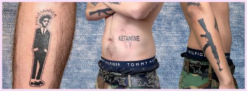 Logos de jeux vidéo et ode à la kétamine : l'essor des tatouages inspirés des mèmes Tatouages du compte Instagram @dietsodas