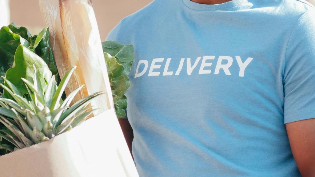 pexels-kindelmedia-6868801