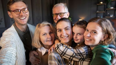 une famille de 6 personnes