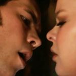 Un baiser sulfureux en calèche dans Ma Chronique des Bridgerton