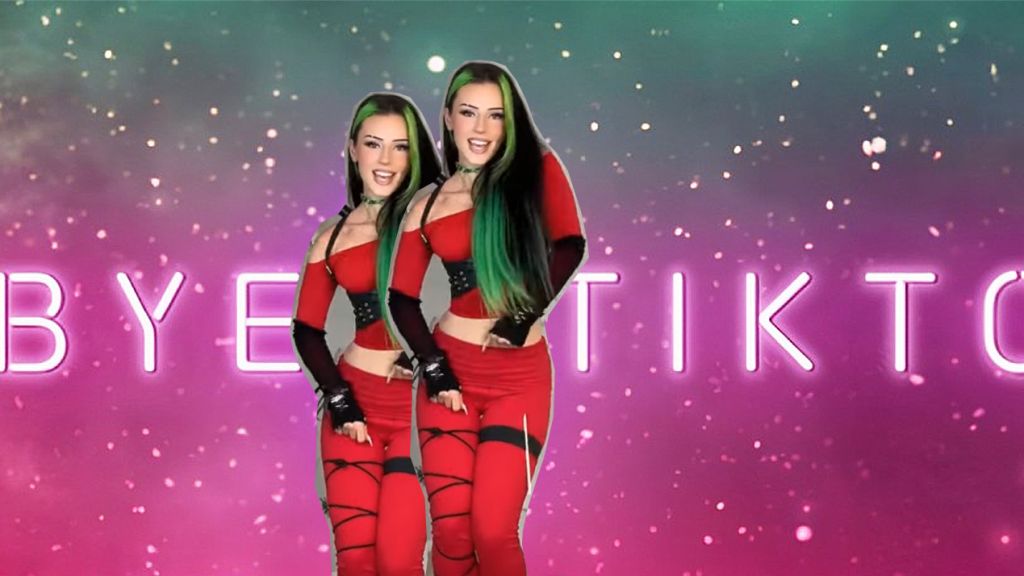 Une fille aux cheveux verts et noirs sur un fond ciel et l'inscriptionBye Tik Tok