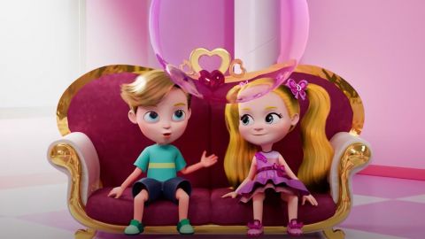 deux enfants mal animé dans un podcast