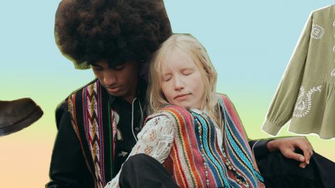 Un couple bohème avec une blouse bohème et une botte de moto