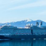 Un paquebot près des glaciers