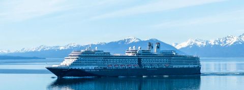 03-03-surtourisme Un paquebot près des glaciers