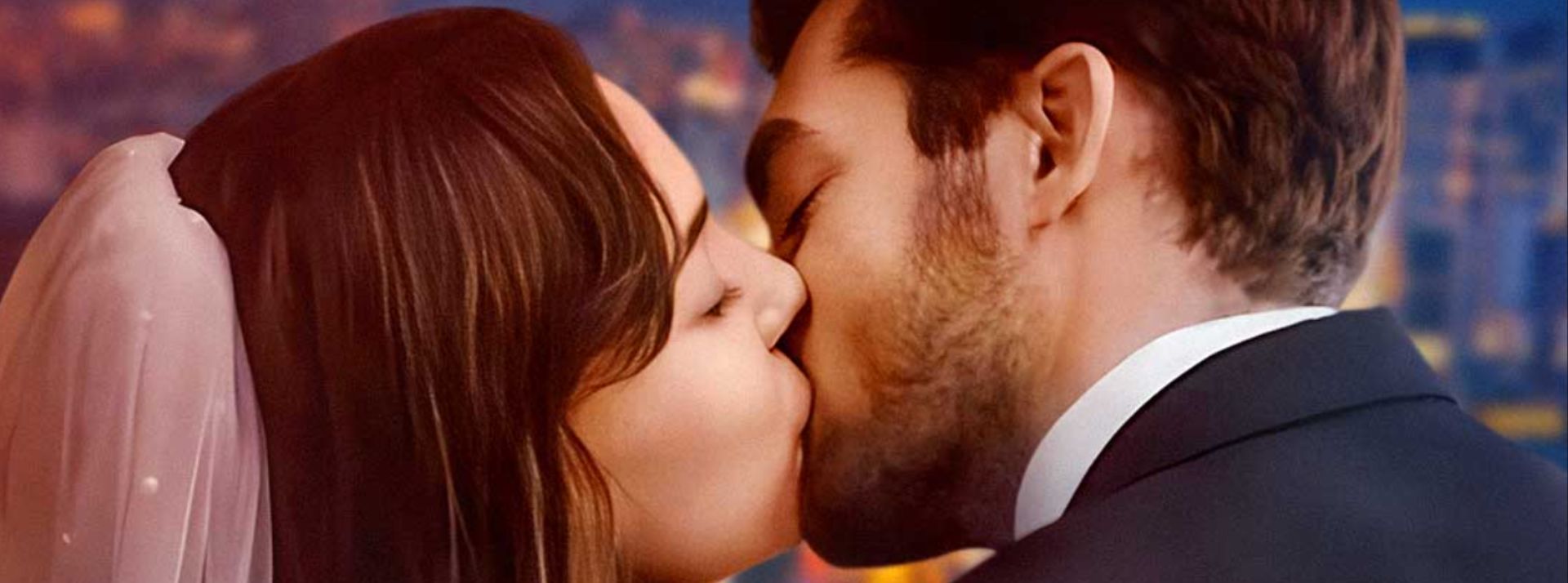 une couple qui s'embrasse en gros plan