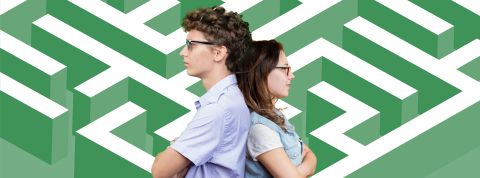 un garçon et une fille dos à dos un garçon et une fille dos à dos