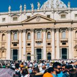 Foule devant le Vatican