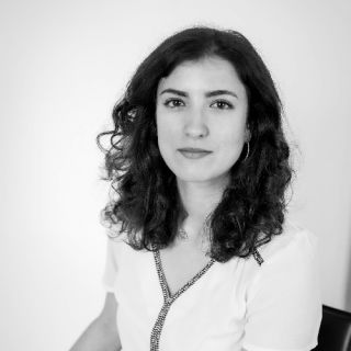 Helen De Larrinaga Helen De Larrinaga