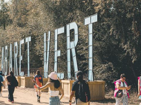 01-09-Cabaret-vert Desfestivaliers arrivent au Cabaret vert
