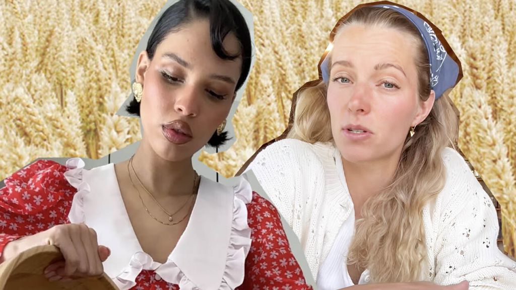 deux femmes dans un champ de blé