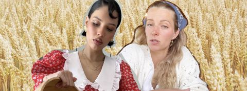 11-09-tradwives deux femmes dans un champ de blé