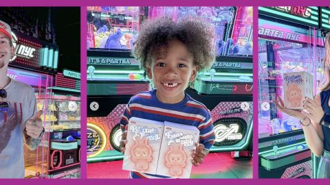 Des jeunes et un enfant qui gagnent des peluches labubu dans des machines à pinces