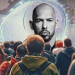 des enfants quiregardent Andrew Tate