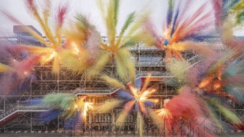 Feu d'artifice au centre Pompidou, par Cai Guo-Qiang, The Last Carnival, 2025
