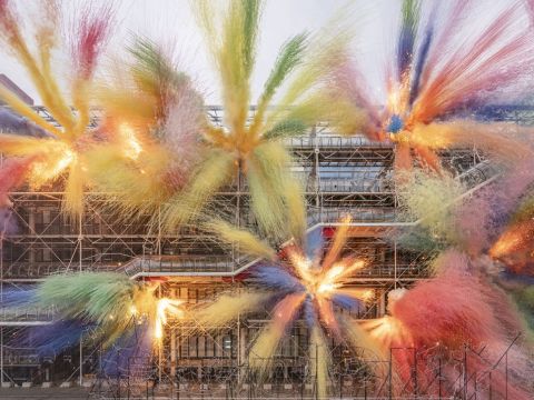 Feu d'artifice au centre Pompidou, par Cai Guo-Qiang, The Last Carnival, 2025