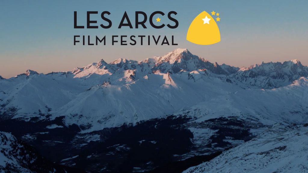 Vue des Alpes au crépuscule