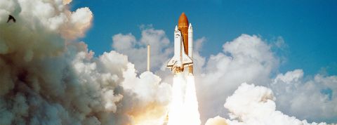Une fusée qui décolle