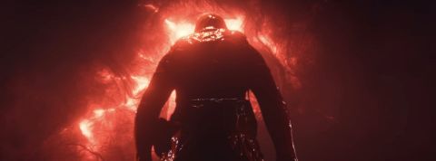 ironlungs un homme de dos recouvert de sang