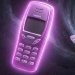 Un smartphone Nokia en premier plan et un IPhone englouti dans un trou noir au fond