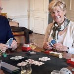 « Bernard et Chantal », r/dinosaure… Pourquoi aime-t-on parodier les boomers sur les réseaux ?