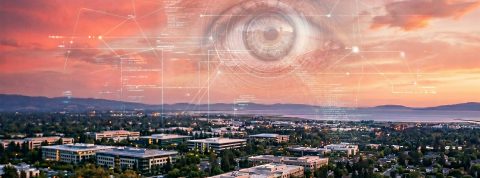 Vivons-nous dans une simulation ? Pourquoi cette hypothèse est moins folle qu'elle ne paraît Un œil au sunset au-dessus de la Silicon Valley